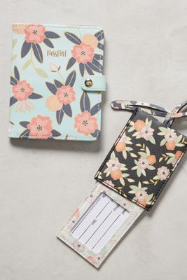 Voyageant Travel Collection