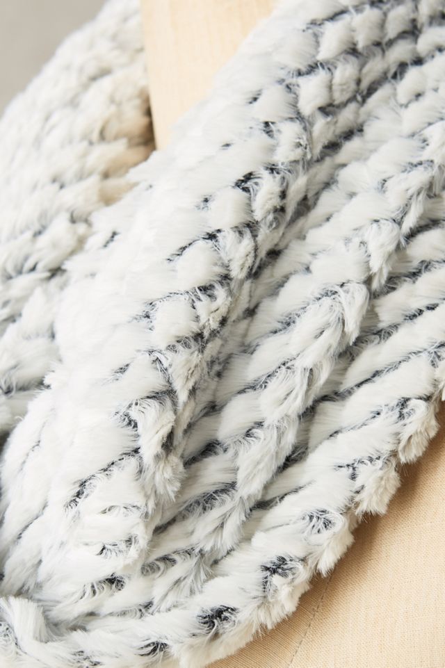 Rideau Faux-Fur Cowl #1