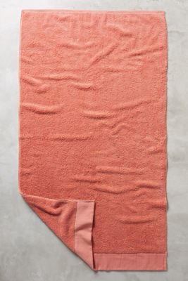 Linen-Bordered Westchester Towel Collection