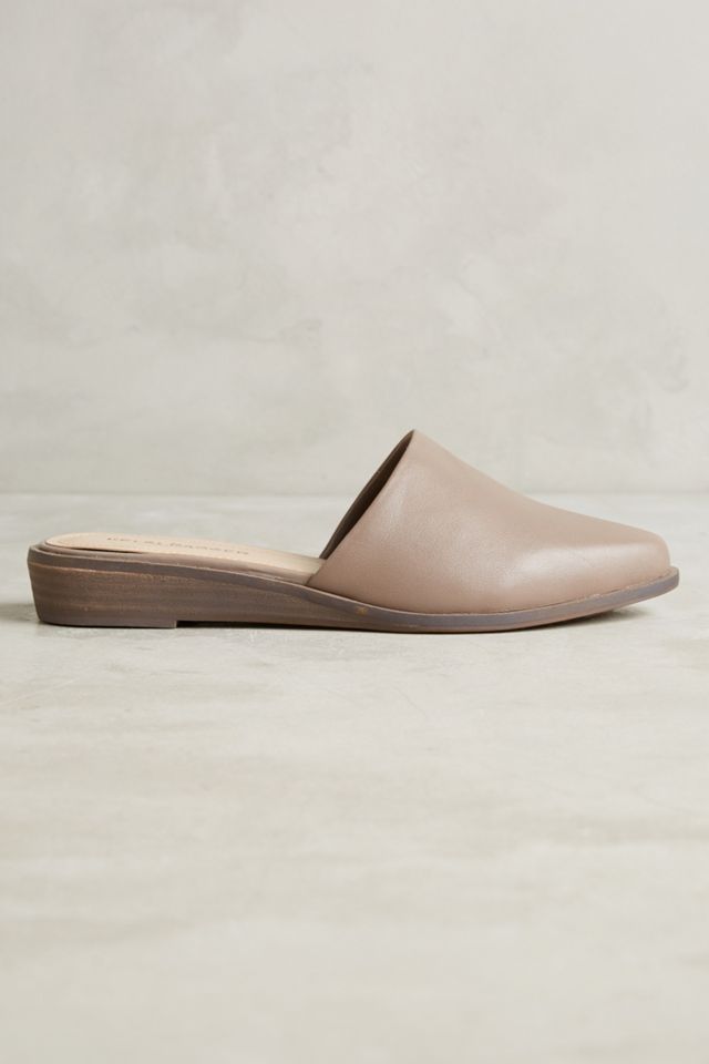 Kelsi Dagger Brooklyn Amory Slides #1