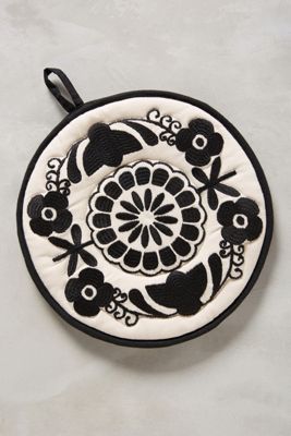 Amelia Pot Holder