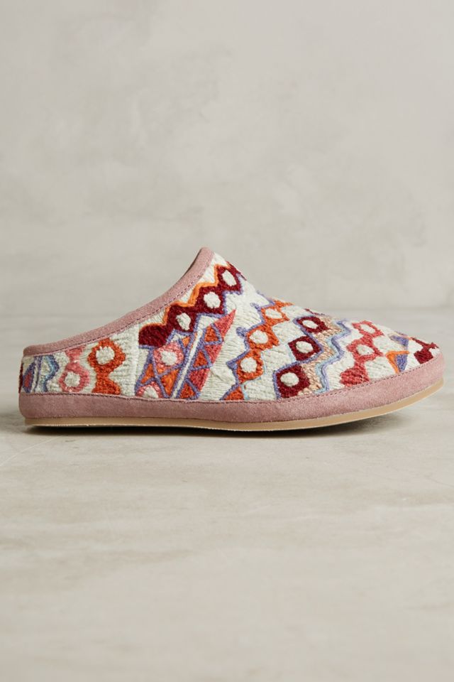 Caro Bestickte Hausschuhe #1