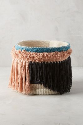 Tasseled Pera Basket
