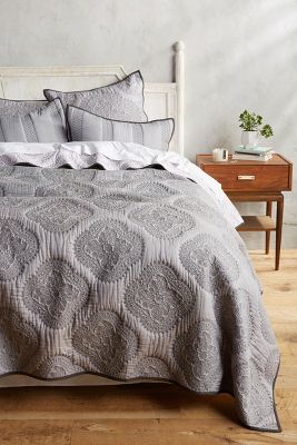 Peonia Coverlet | Anthropologie