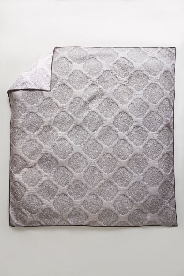 Peonia Coverlet #2
