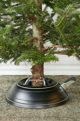 Step-In Outdoor Tree Stand | AnthroHome