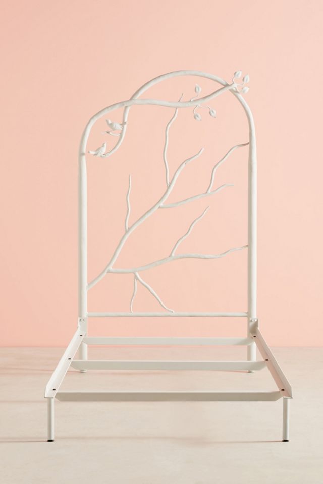 Rounded Imaginaire Bed #1