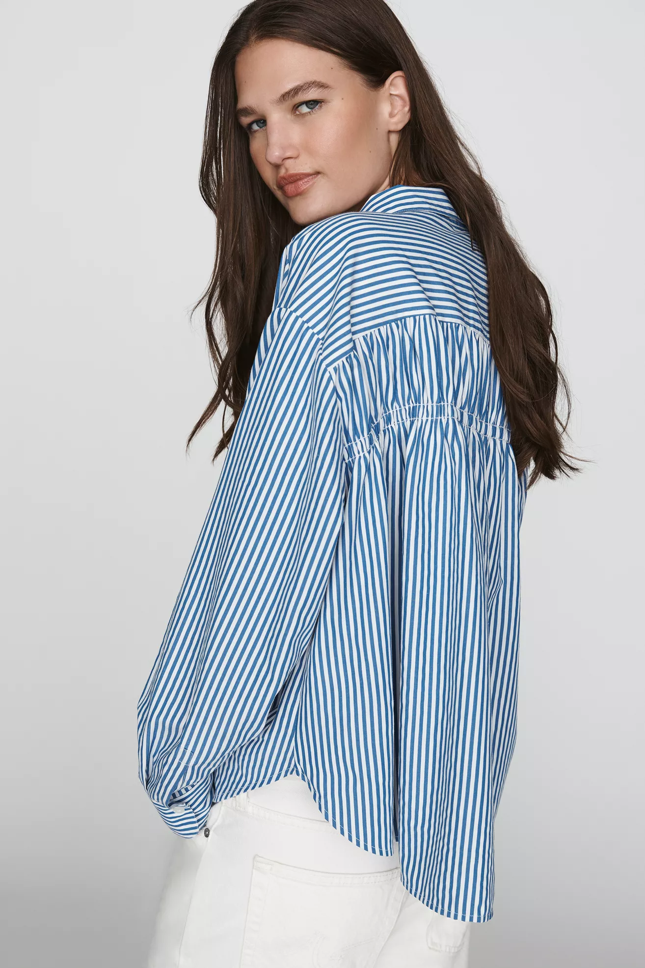 Maeve Shrunken Bennet Ruched-Back Buttondown Shirt