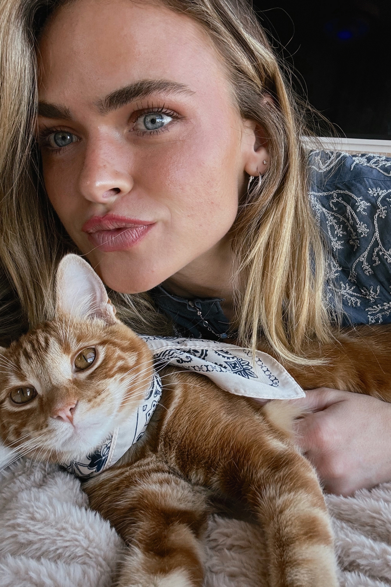 Pilcro Puff-Sleeve Buttondown Blouse