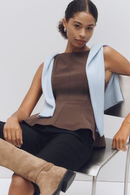 En Elly Sleeveless Waisted Top