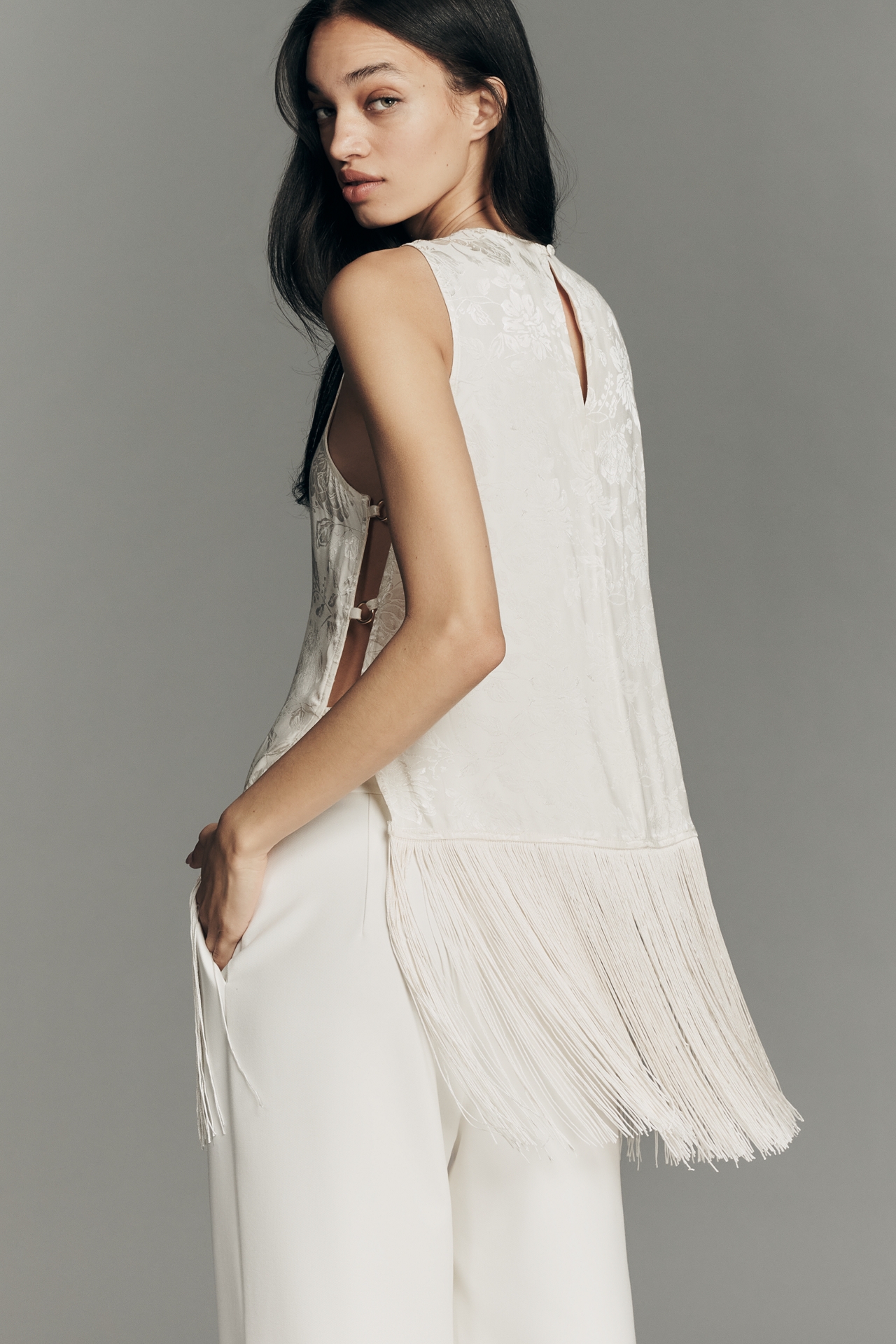 Dee Elly Sleeveless Fringe Top