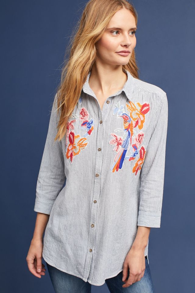 Pajaro Embroidered Buttondown