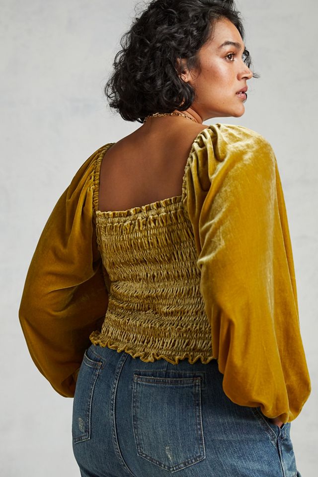 Puff-Sleeved Velvet Blouse #7