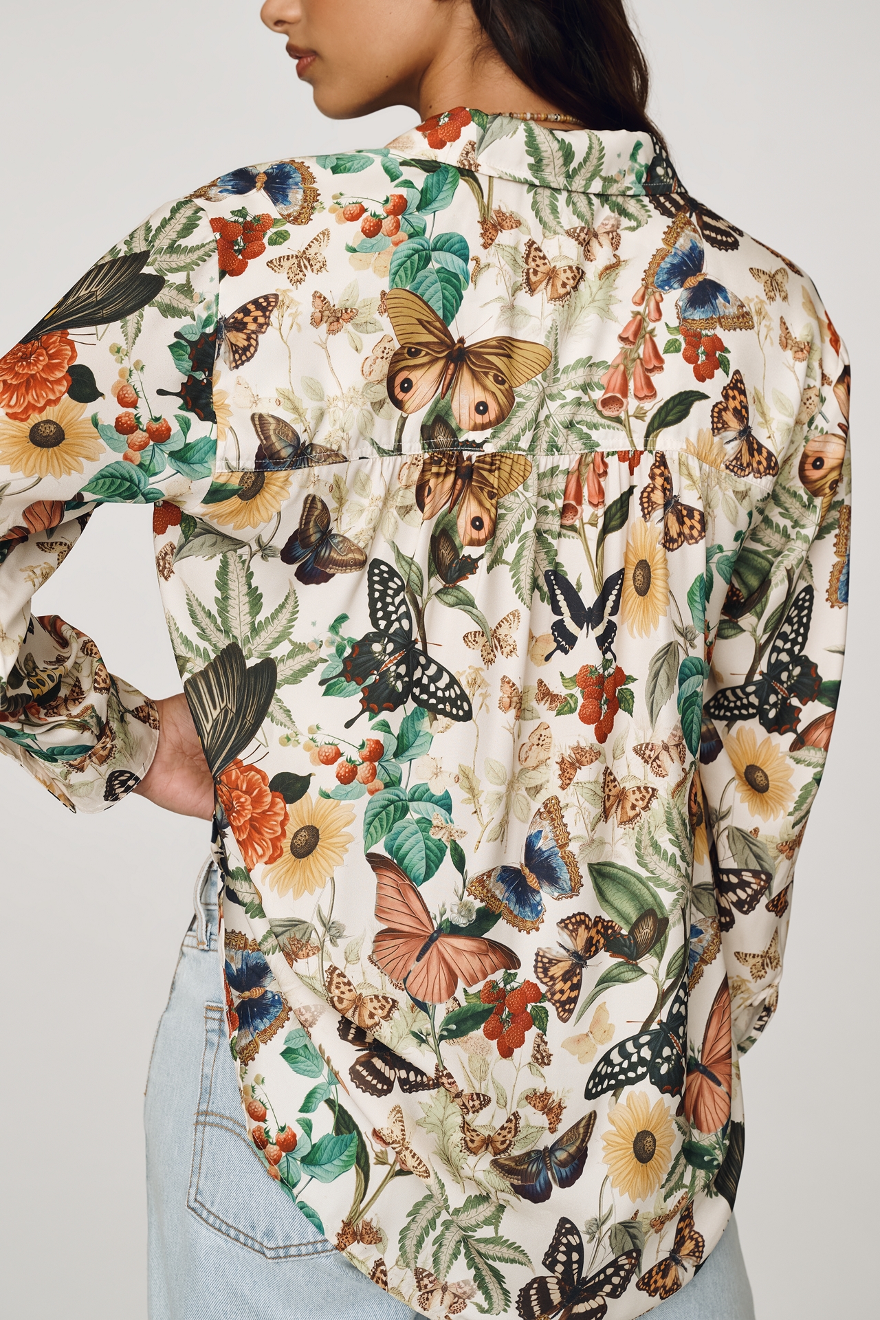 Brielle Relaxed Buttondown Blouse