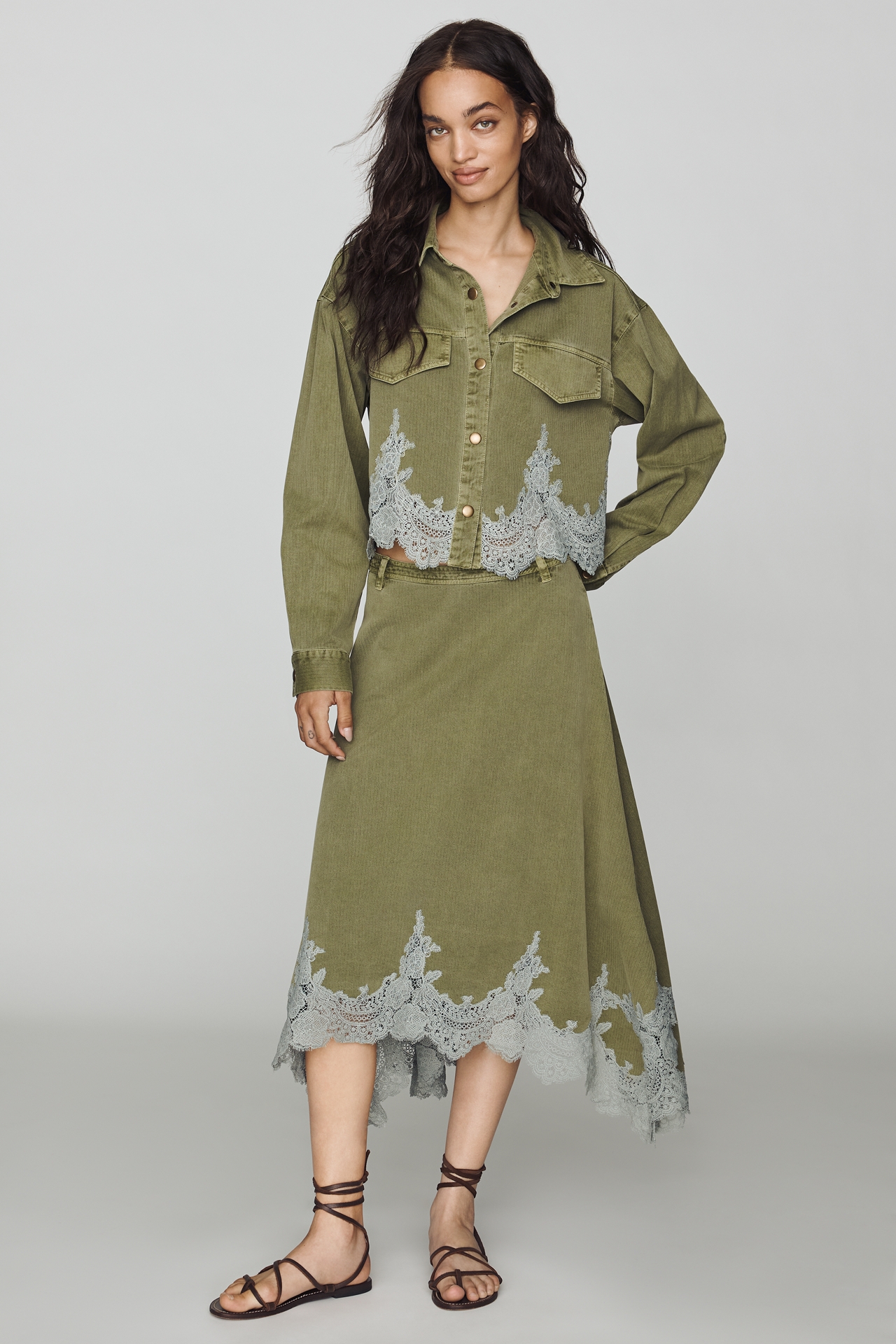 By Anthropologie Cotton Lace-Hem Buttondown Shirt