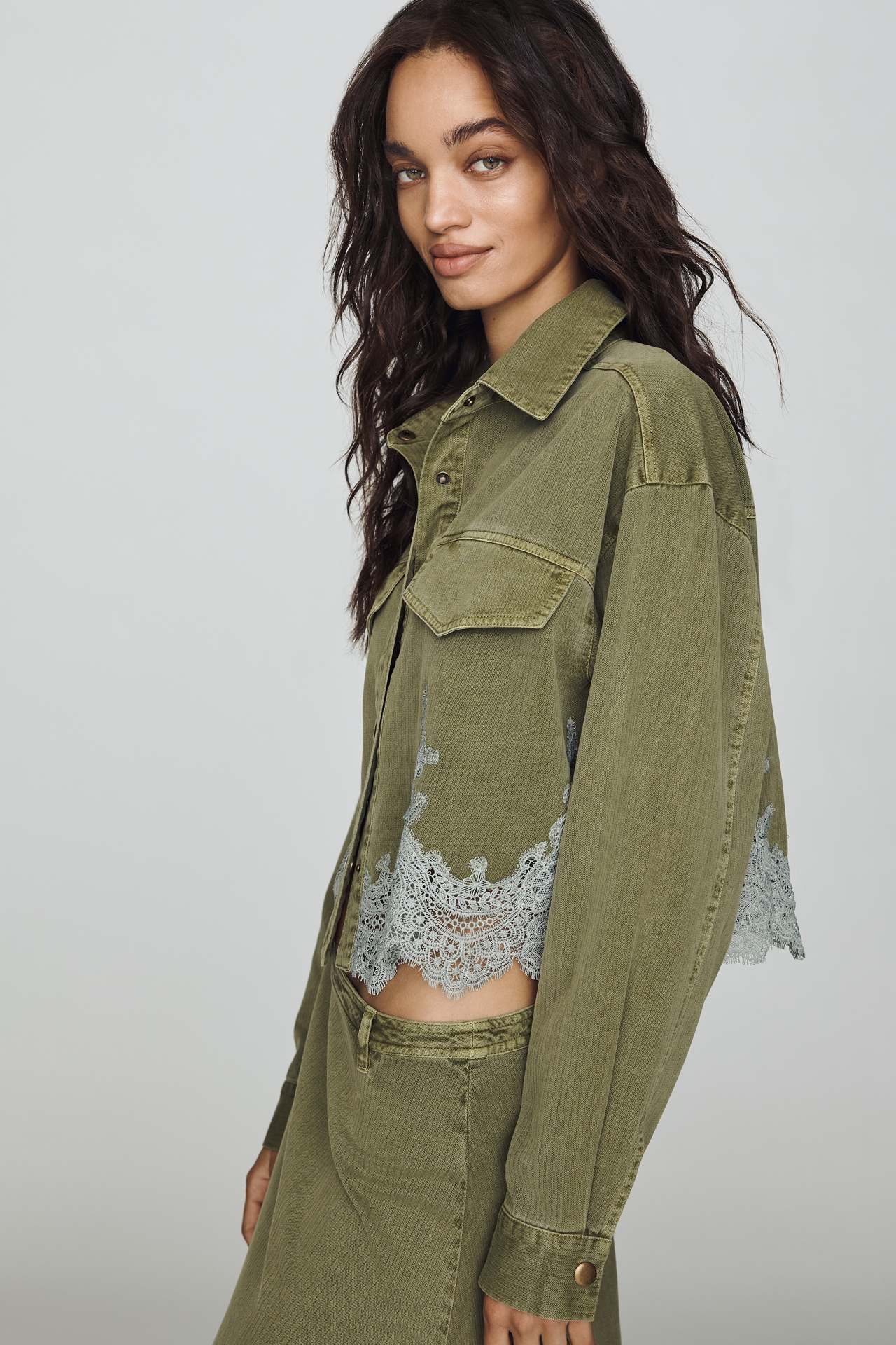 By Anthropologie Cotton Lace-Hem Buttondown Shirt