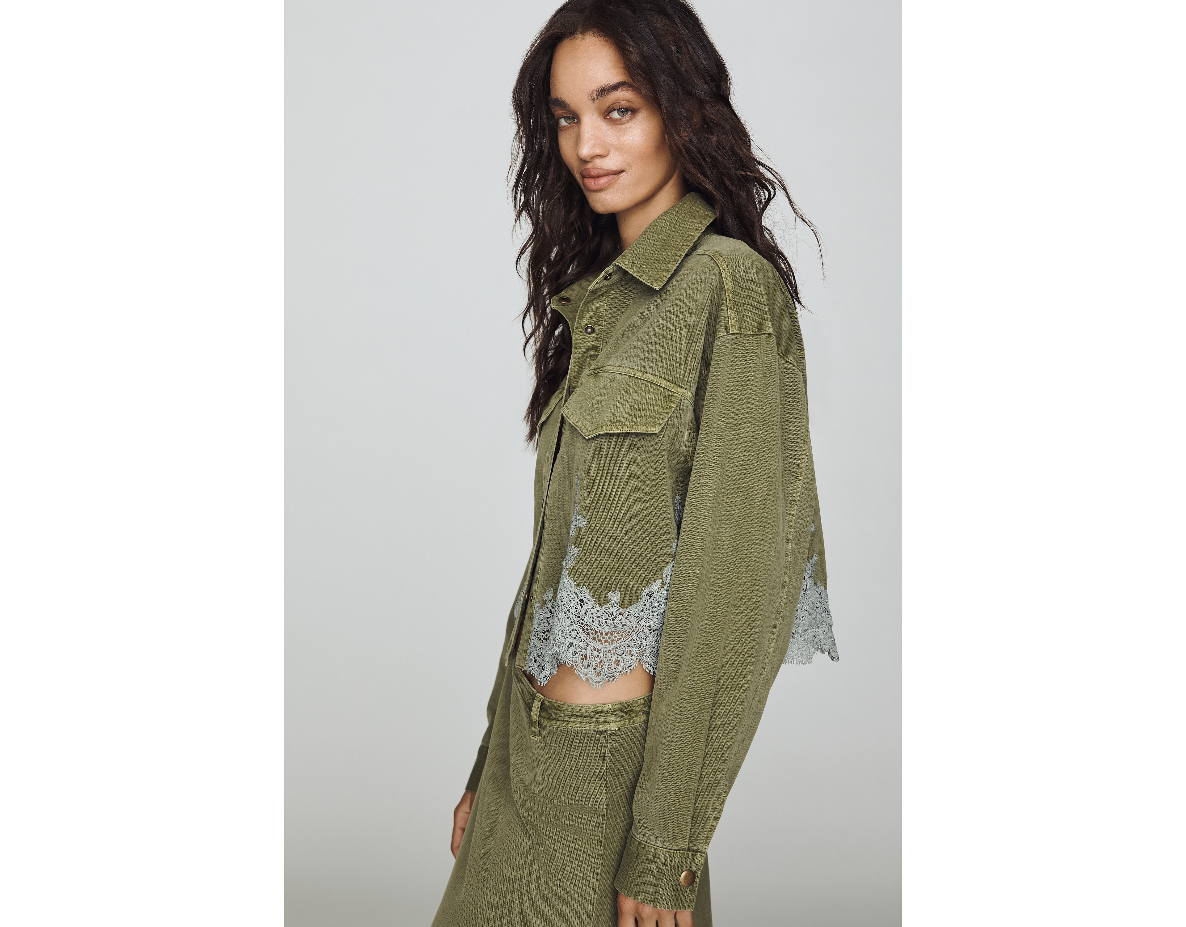 By Anthropologie 100% Cotton Lace-Hem Buttondown Shirt