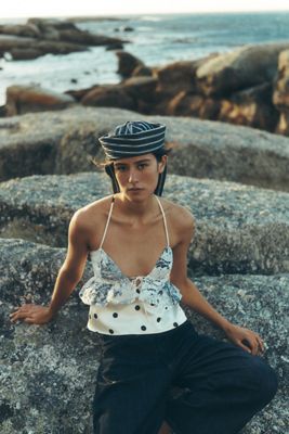 En Saison Top Peplum Cyrus con Scollo a V e Schiena Aperta