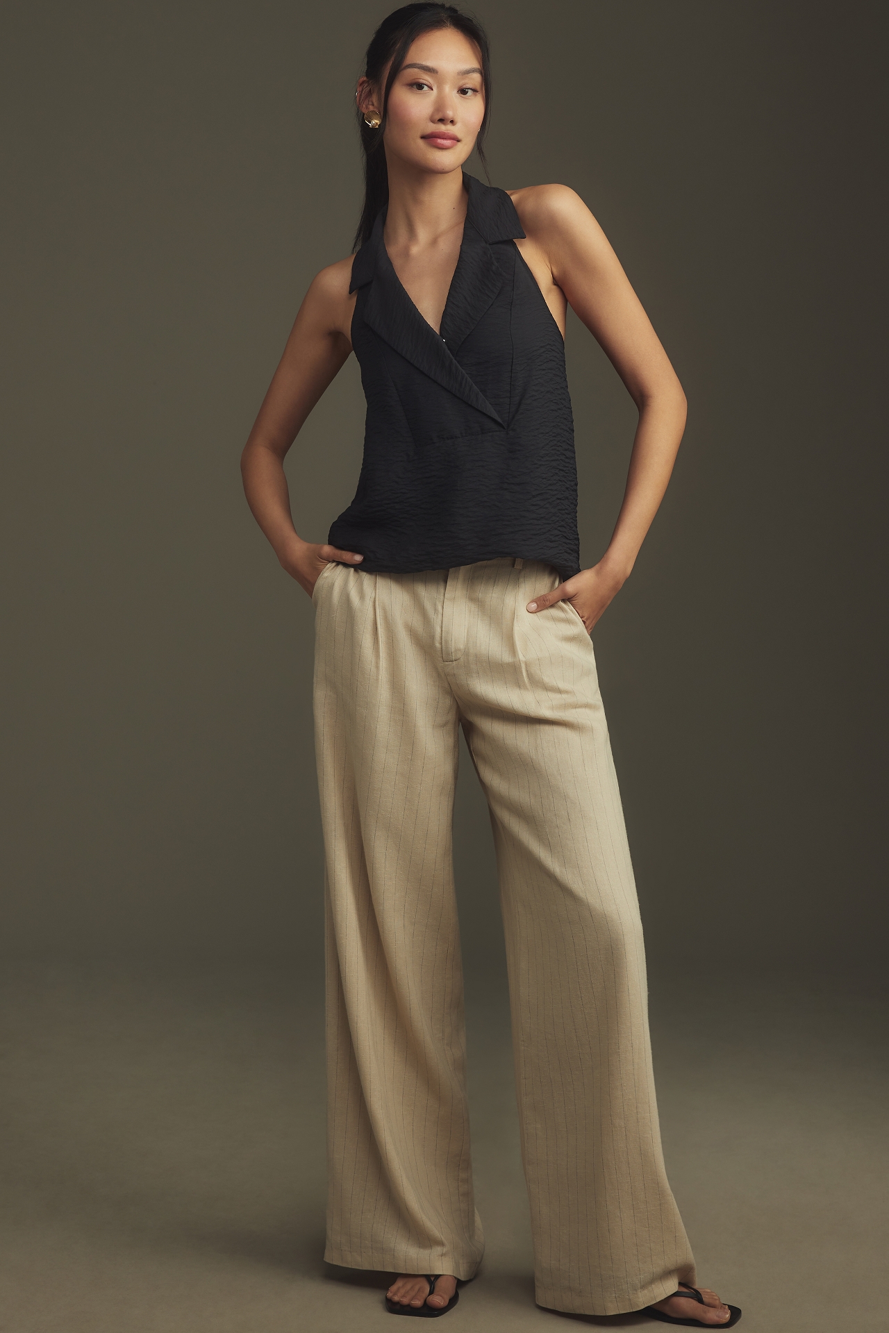 The Dylon Sleeveless Wide-Placket Top