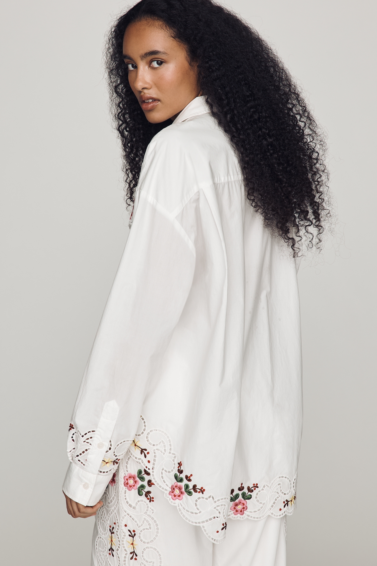 Essential Antwerp Jayme Embroidered Eyelet Buttondown Shirt