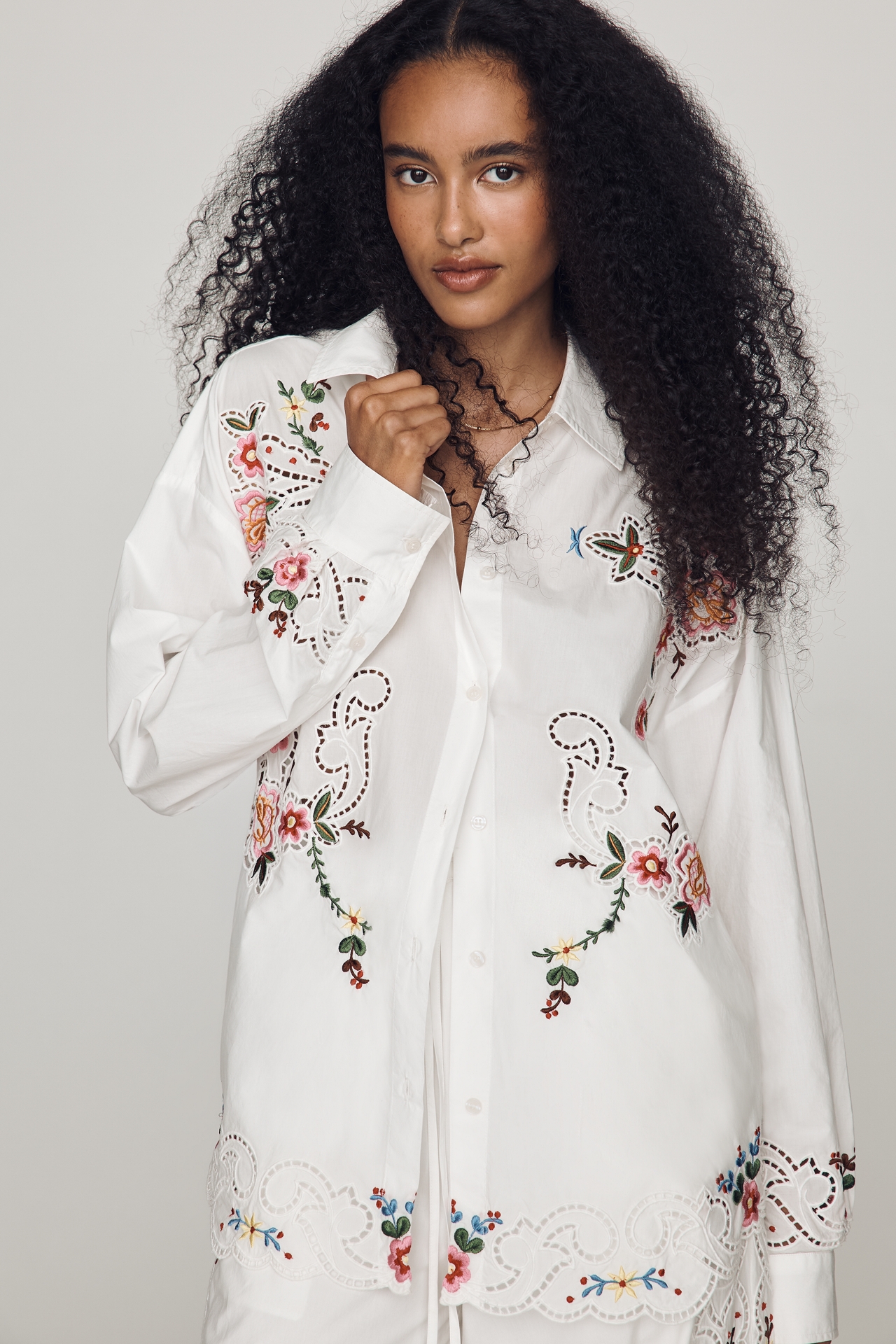 Essential Antwerp Jayme Embroidered Eyelet Buttondown Shirt