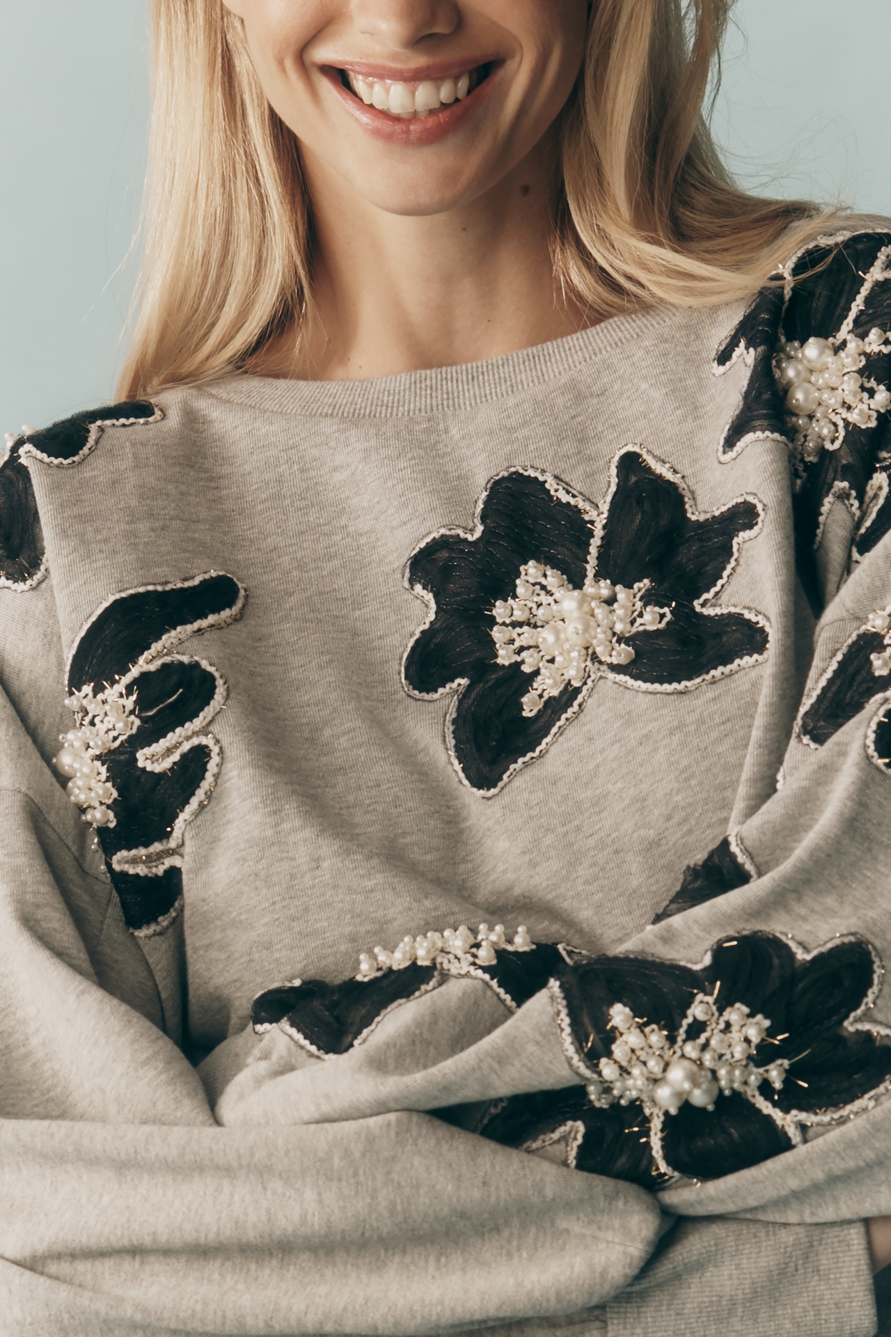 Ollari Deco Floral Embellished Pullover