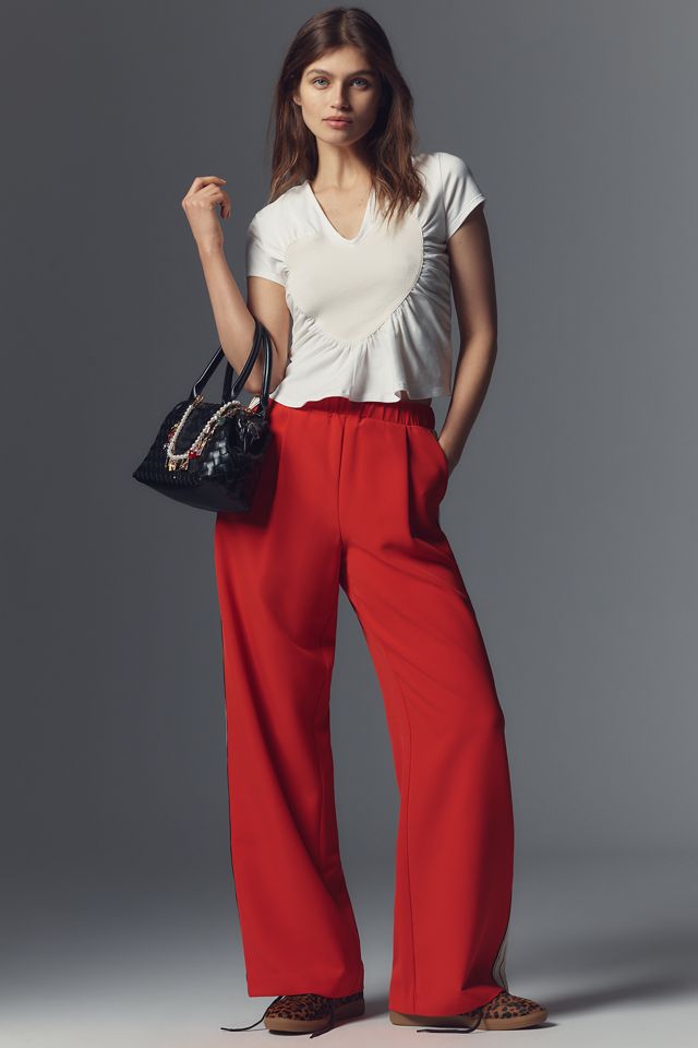 T-shirt à encolure en V Maeve avec cœur décoré #2