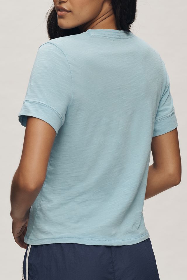Camiseta Henley con Bordado de Icono Pilcro #1