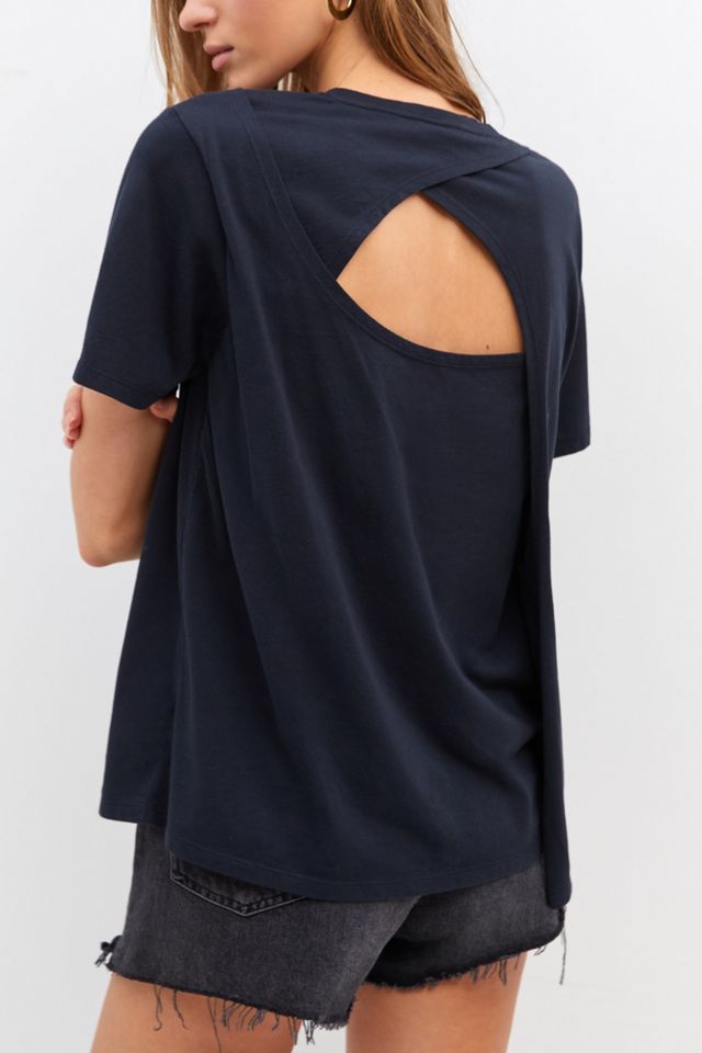 Legeres Shirt mit offenem Rücken #2