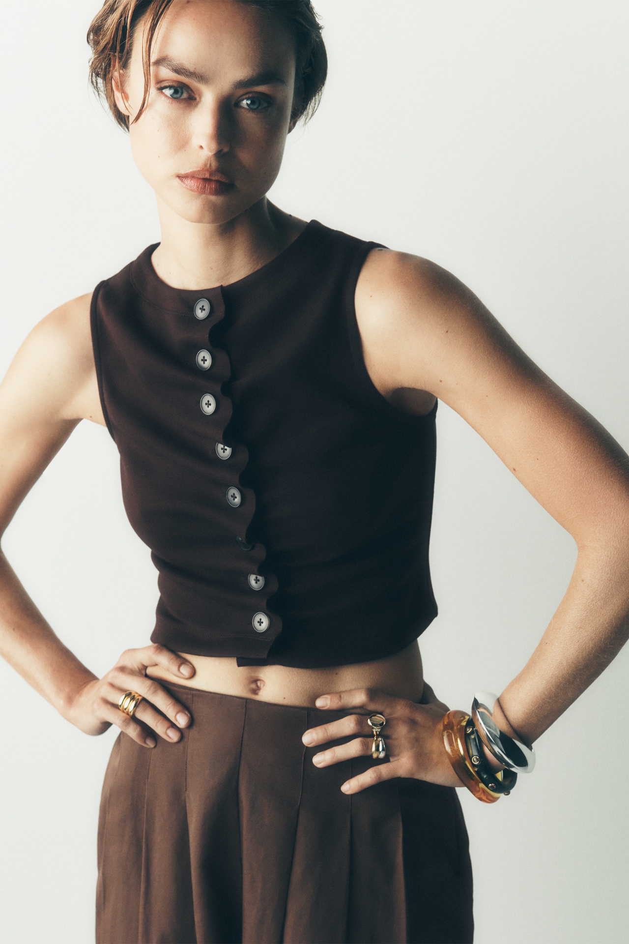 By Anthropologie Ruched Sleeveless Buttondown Top