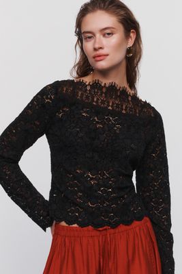 Top in Pizzo con Scollo a Barca Maeve