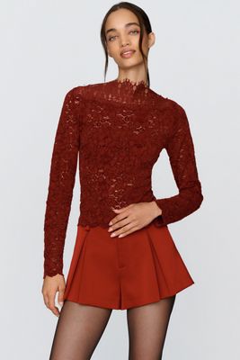 Top in Pizzo con Scollo a Barca Maeve