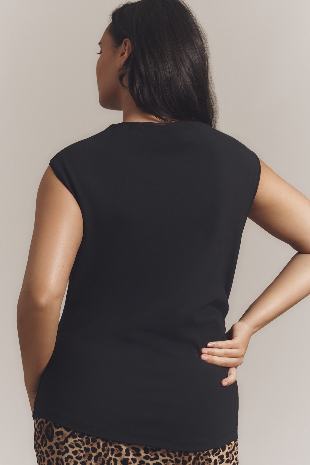 Maeve Short-Sleeve Structured Asymmetric Top