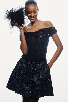 Top con Roseta y Hombros Descubiertos Maeve