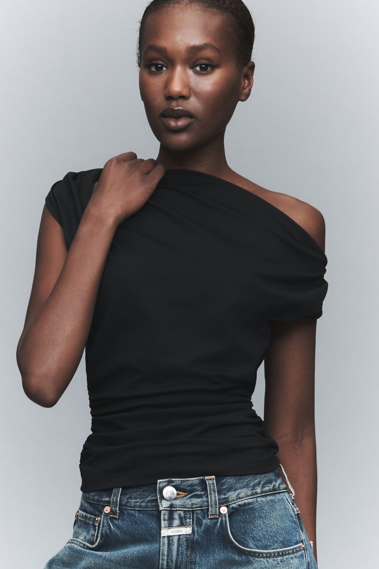 Susana Monaco Off-Shoulder Ruched Top