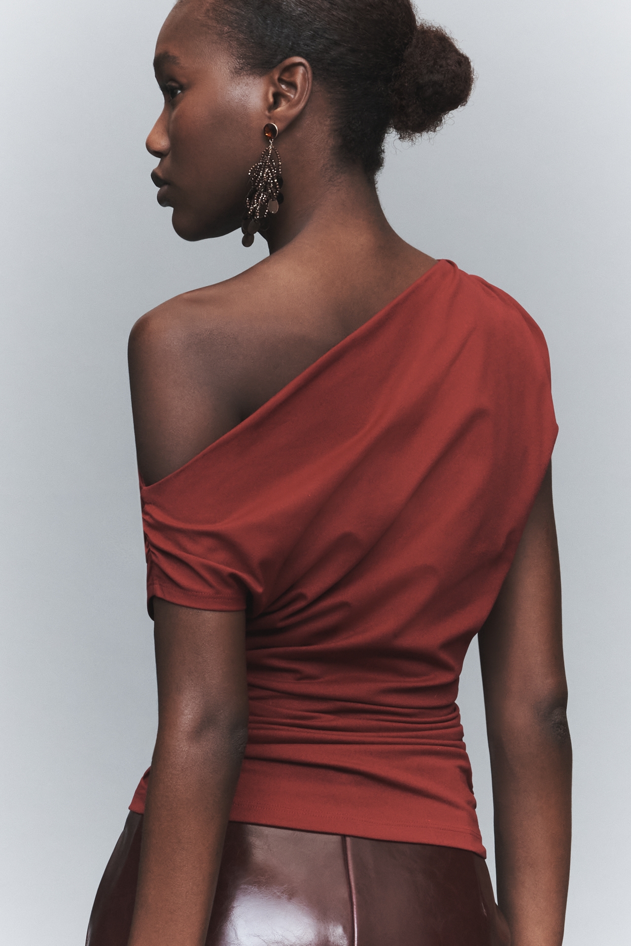 Susana Monaco Off-Shoulder Ruched Top