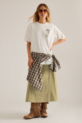 Camiseta Gráfica Quiet Company de Damson Madder