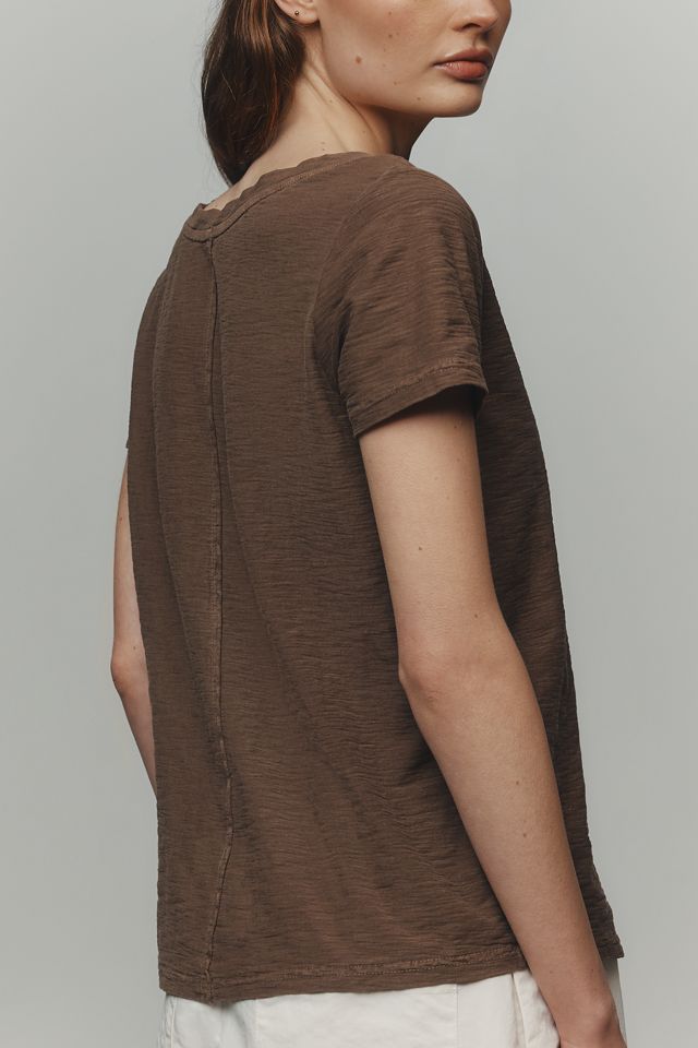 Le T-shirt Bennie Slim col rond en jersey de coton par Pilcro : Édition col en V
 #1
