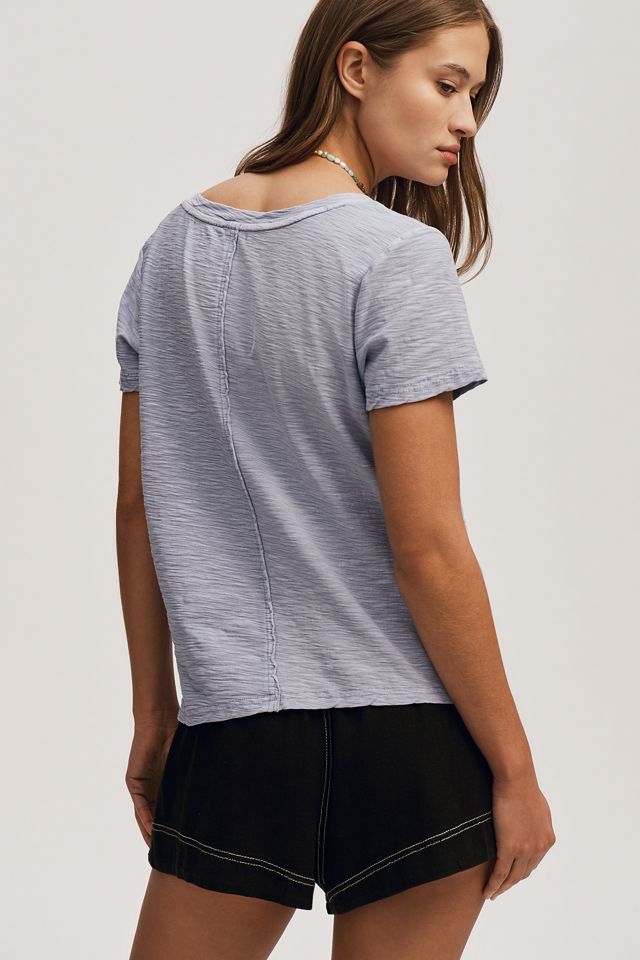 Le T-shirt Bennie Slim Col Rond en Coton-Slub par Pilcro: Édition Col en V
 #1