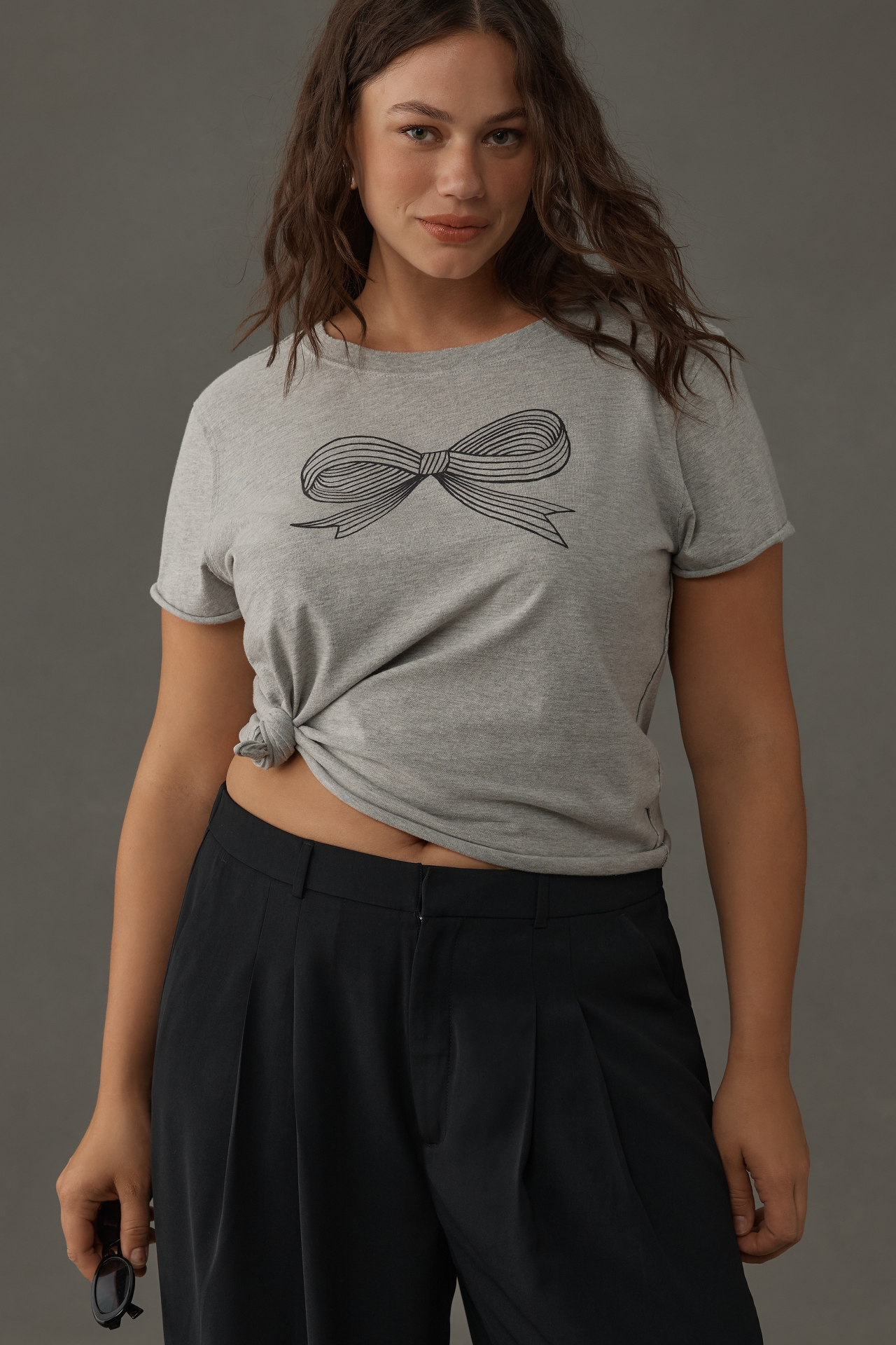 Roomytown Bow Graphic Tee