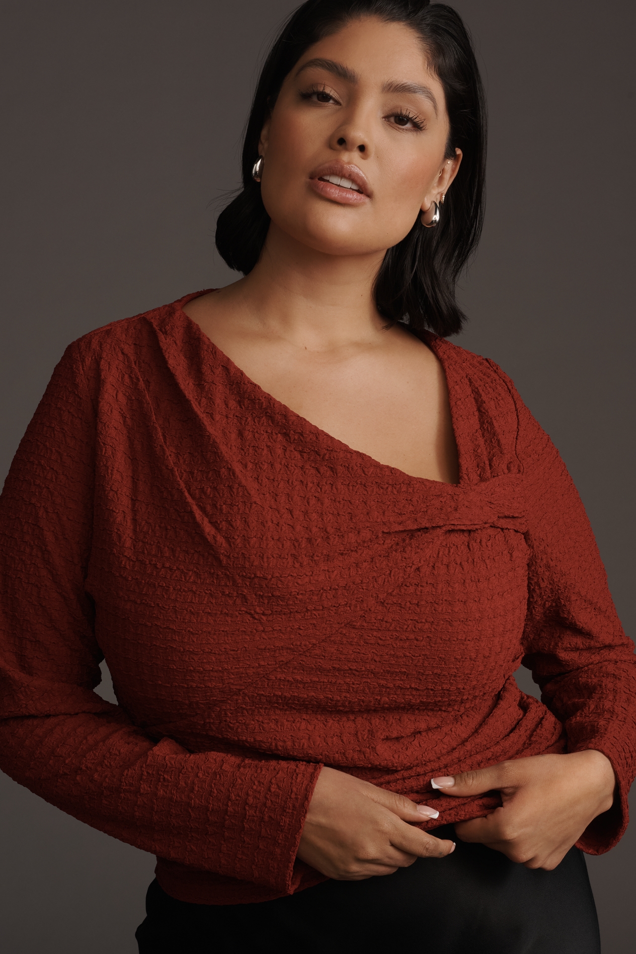 SOVERE Solstice Long-Sleeve Asymmetric Top