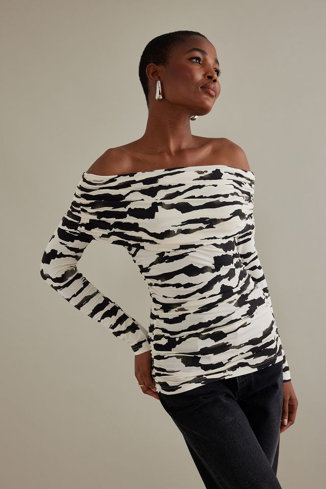 Shoulder baring deals
