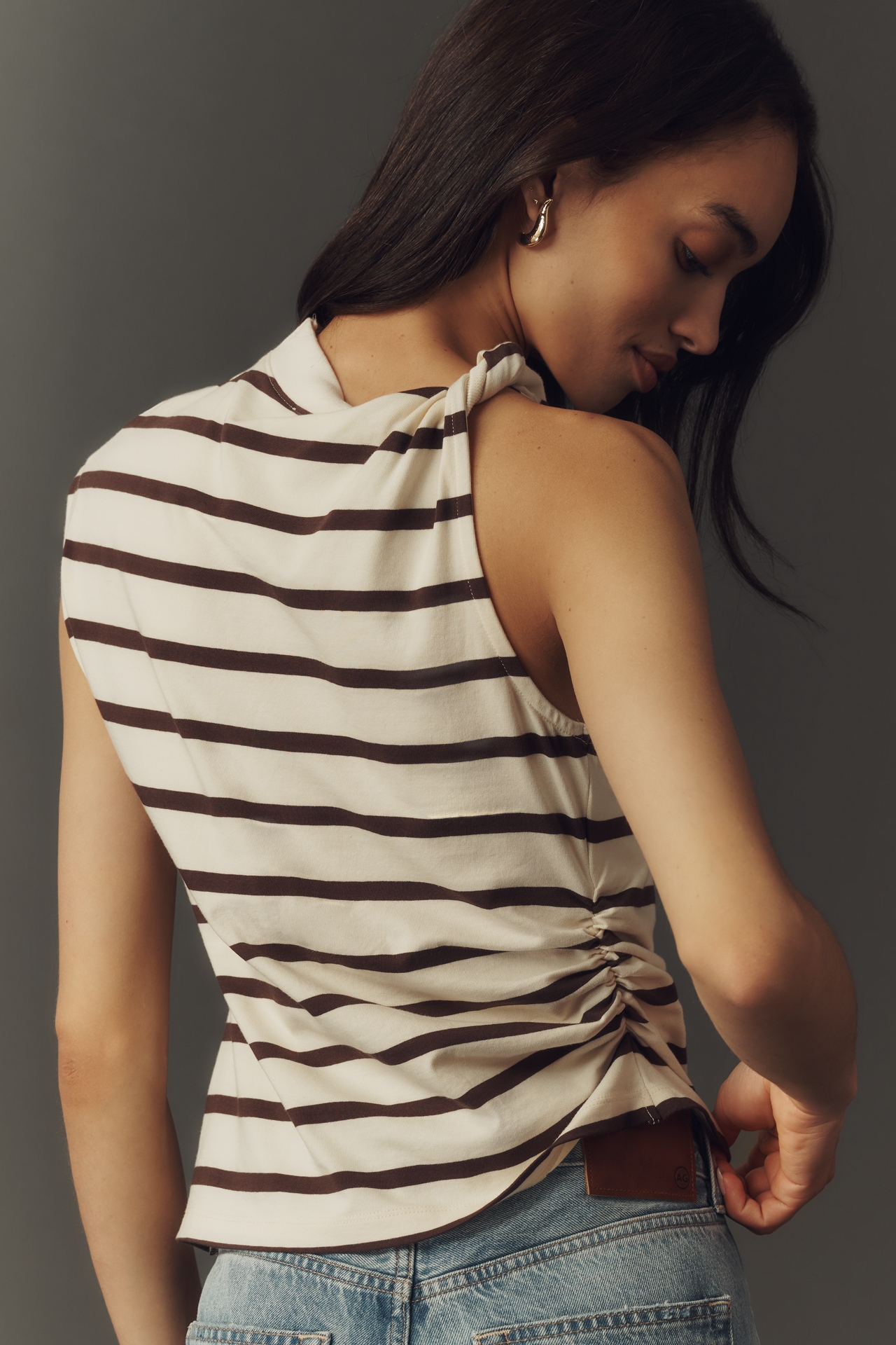 ESTHE Twisted Asymmetrical One-Shoulder Tee