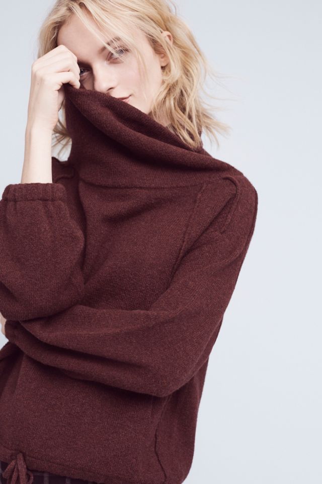 Liv Cowlneck Pullover