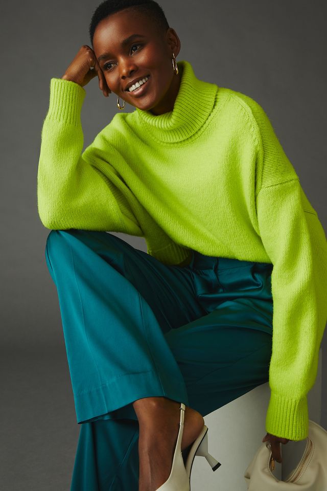 525 turtleneck sweater