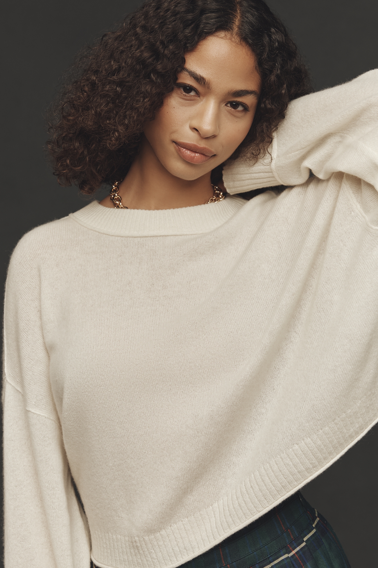 The Goldie Cashmere Long-Sleeve Crew-Neck Sweater
