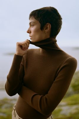 Maeve Markie 100% Cashmere Turtleneck Top
