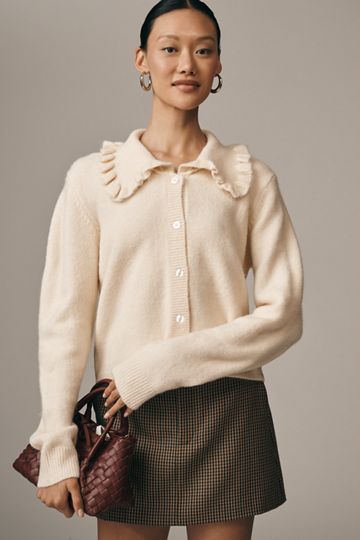 Self Contrast Ruffle-Collar Cardigan Sweater