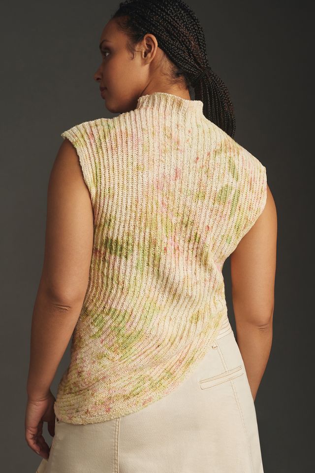 By Anthropologie Seamless Crinkle Tank  Tank tops, Anthropologie, Pullover  styling