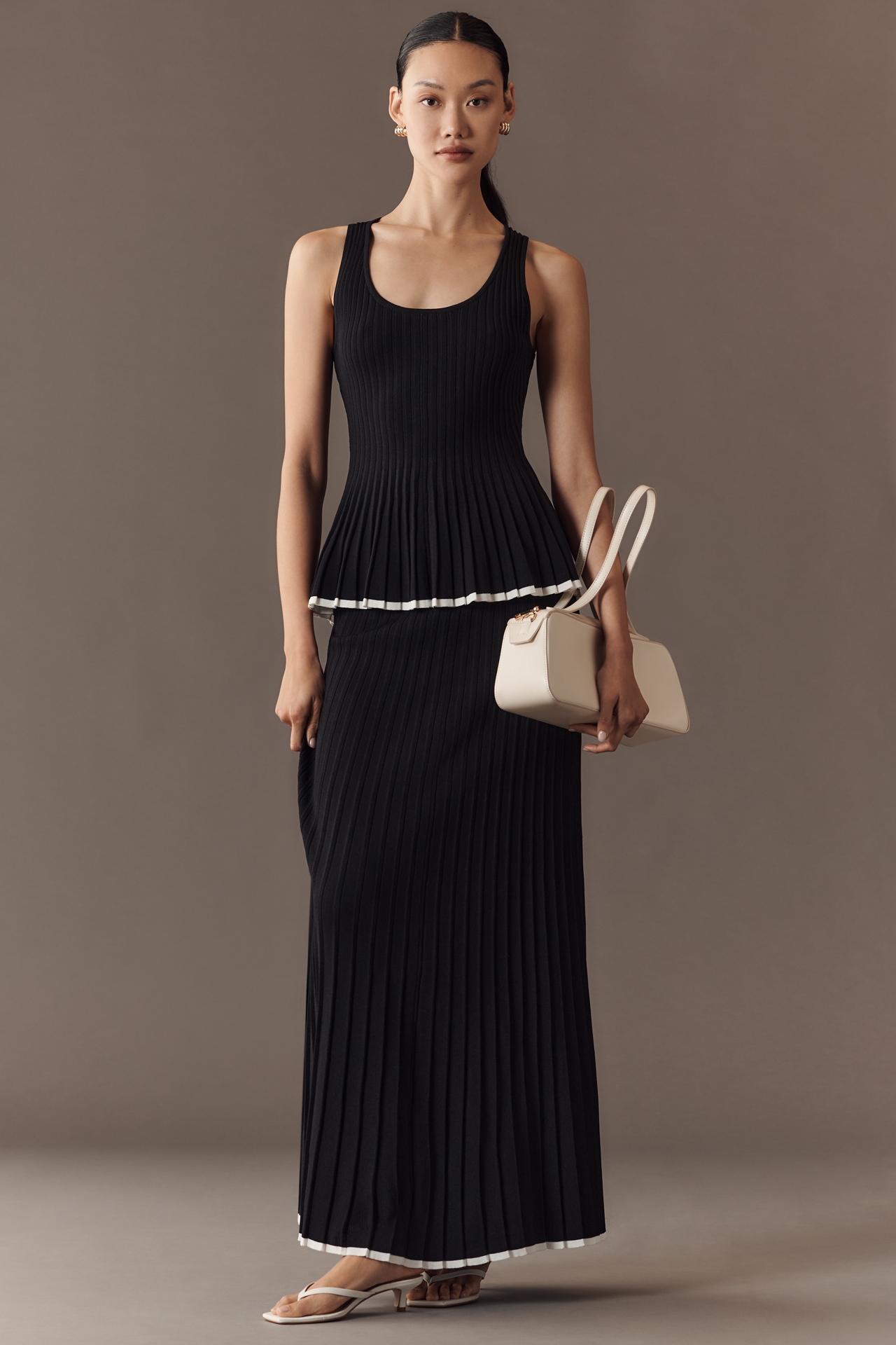 Endless Rose Scoop-Neck Pleated Hourglass Sweater Tank